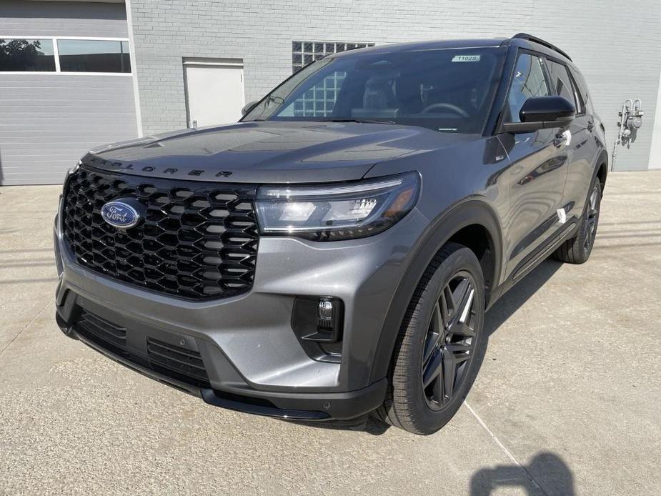 new 2025 Ford Explorer car, priced at $49,975