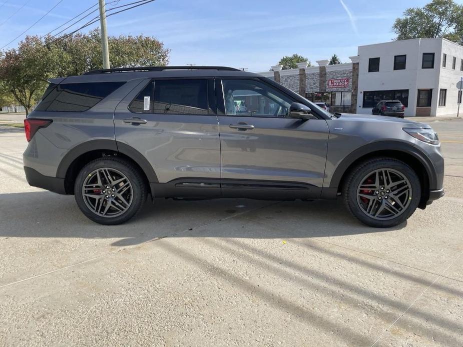 new 2025 Ford Explorer car, priced at $49,975