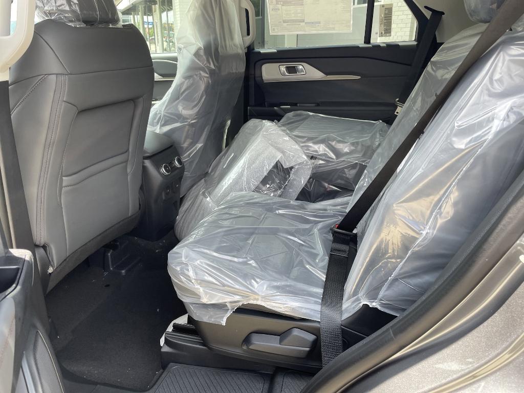 new 2025 Ford Explorer car, priced at $45,429