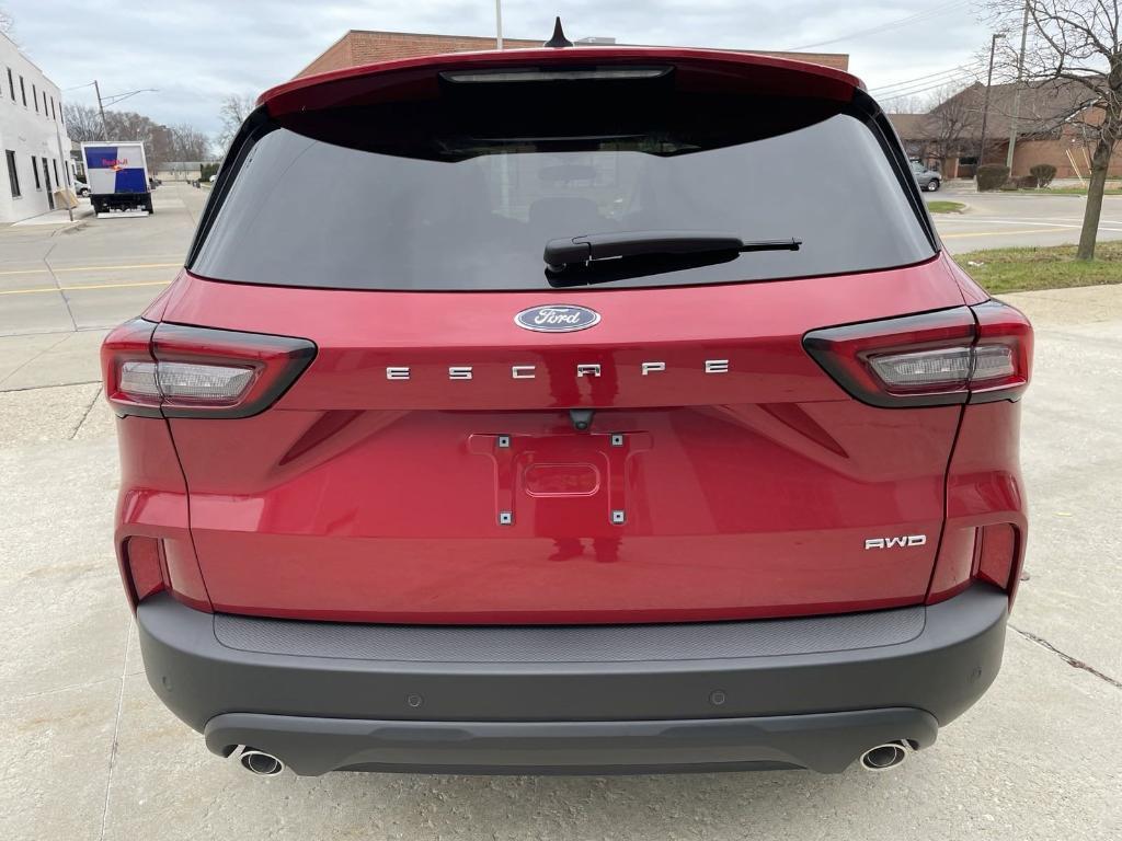 new 2025 Ford Escape car, priced at $33,383