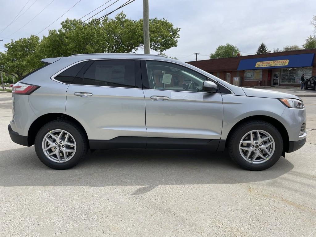 new 2024 Ford Edge car, priced at $40,247