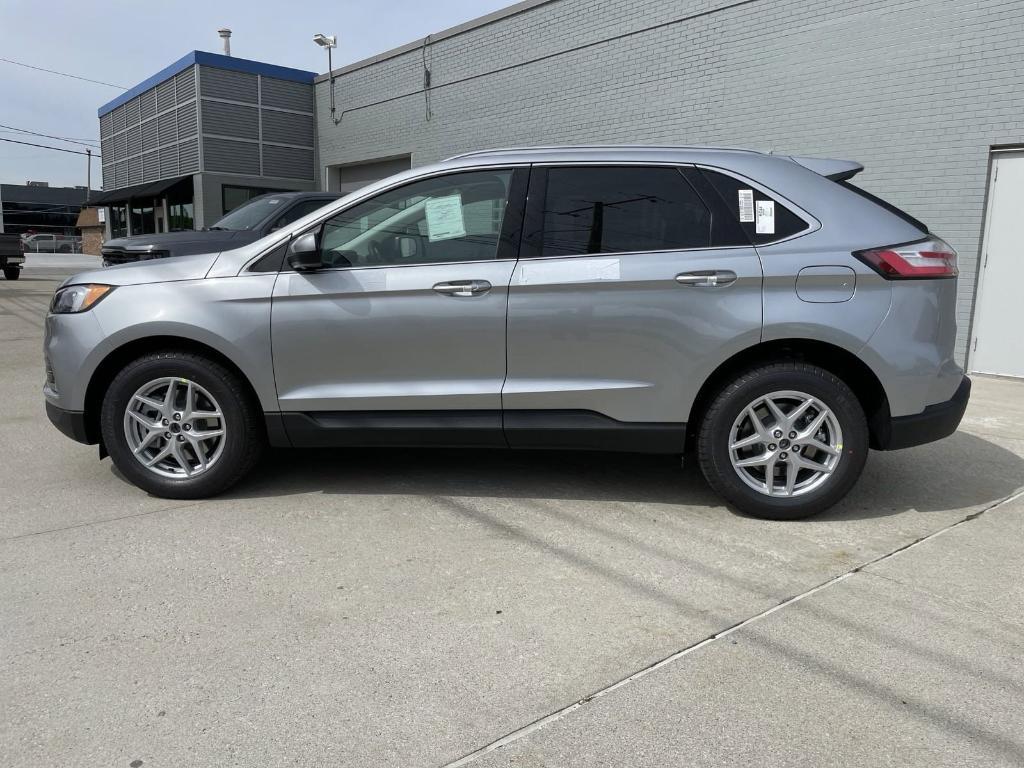 new 2024 Ford Edge car, priced at $40,247