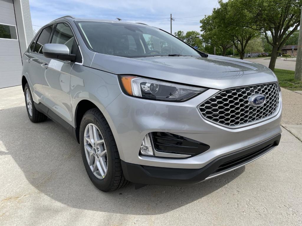 new 2024 Ford Edge car, priced at $40,247