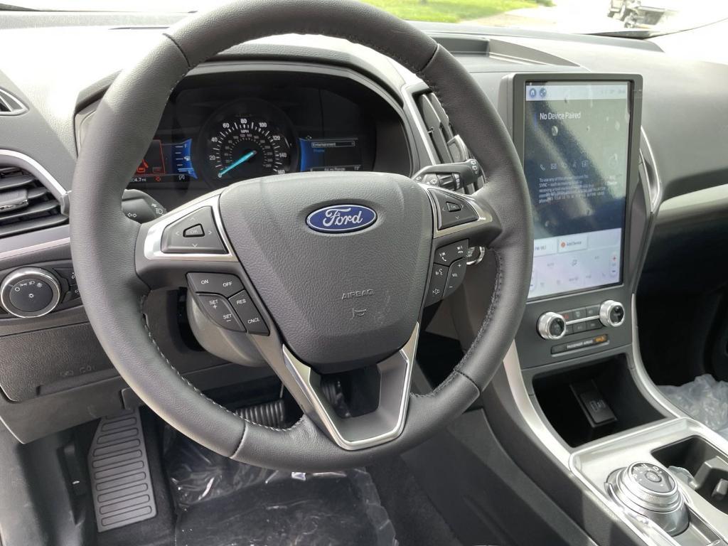 new 2024 Ford Edge car, priced at $40,247