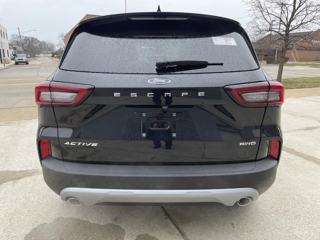 new 2025 Ford Escape car, priced at $31,546