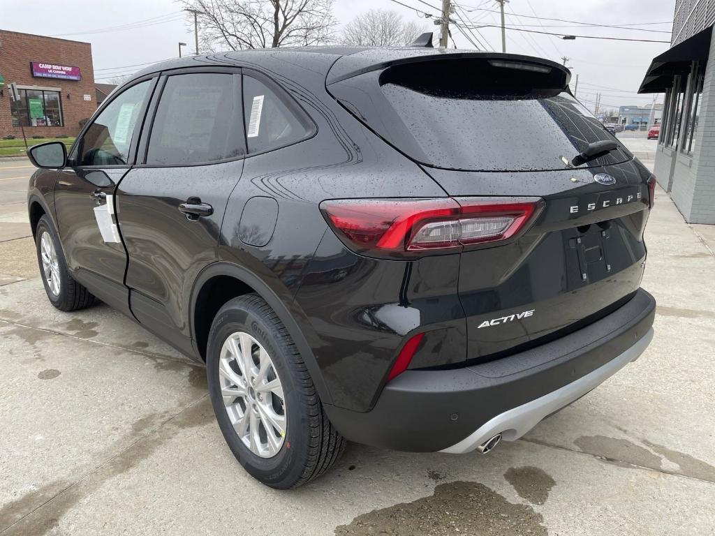 new 2025 Ford Escape car, priced at $31,546