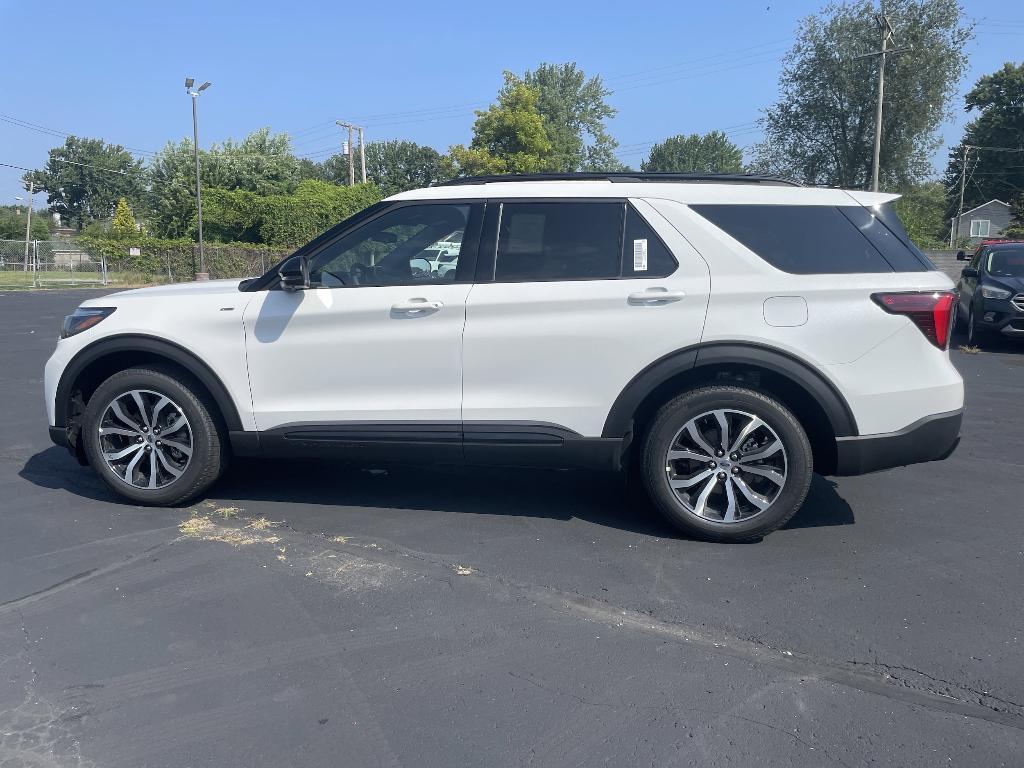 new 2025 Ford Explorer car, priced at $46,833