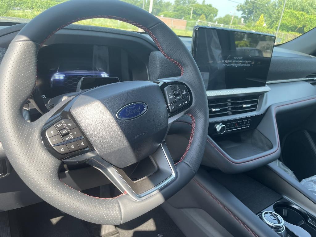 new 2025 Ford Explorer car, priced at $46,833