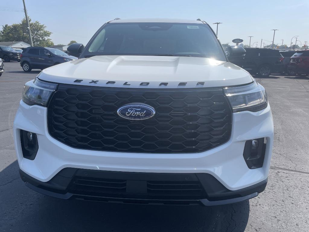 new 2025 Ford Explorer car, priced at $46,833