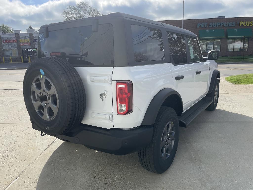 new 2025 Ford Bronco car, priced at $43,533