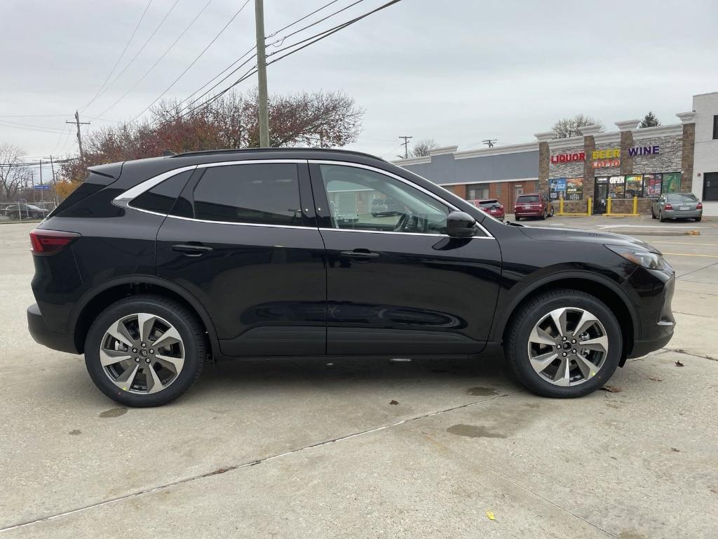 new 2025 Ford Escape car, priced at $38,406