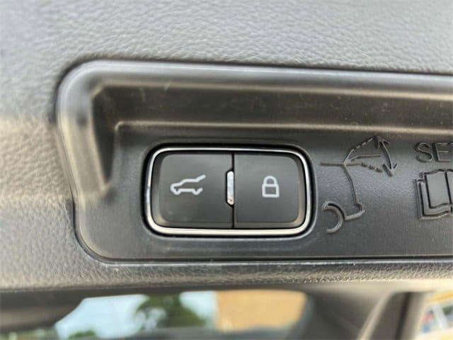 used 2022 Ford Explorer car, priced at $29,975