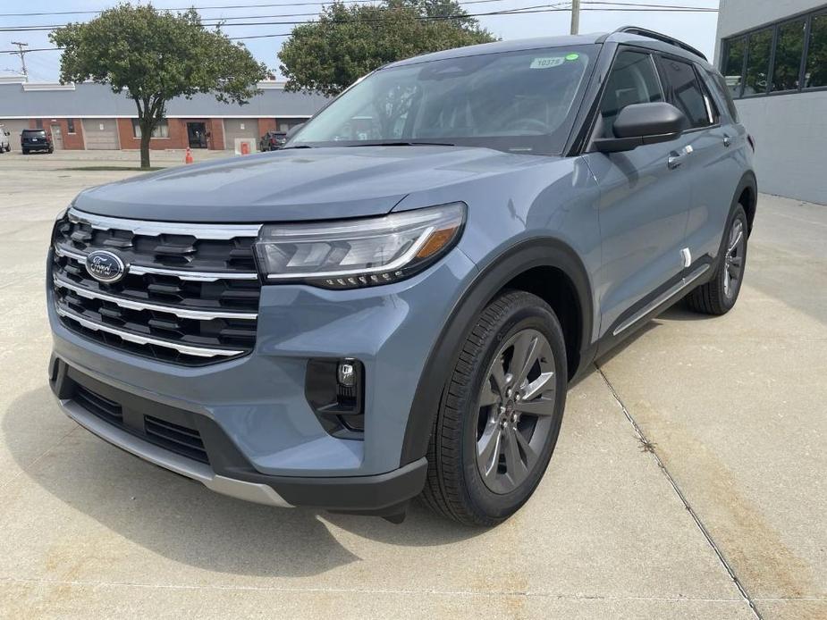 new 2025 Ford Explorer car, priced at $46,869