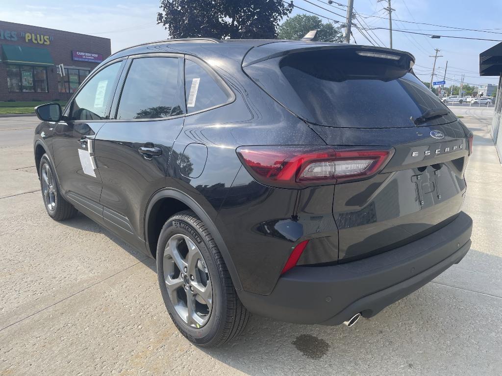 new 2025 Ford Escape car, priced at $35,489