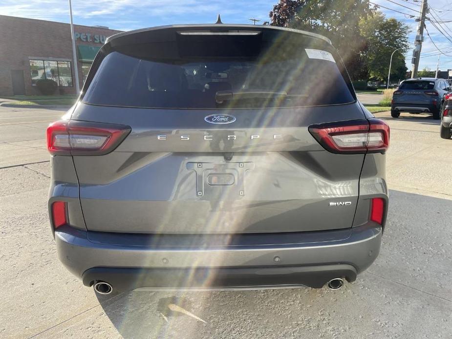 new 2025 Ford Escape car, priced at $39,265