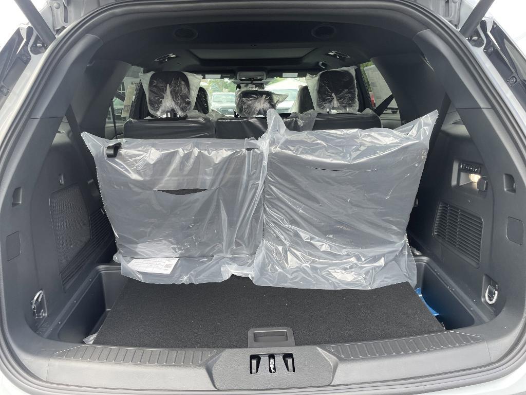 new 2025 Ford Explorer car, priced at $52,341