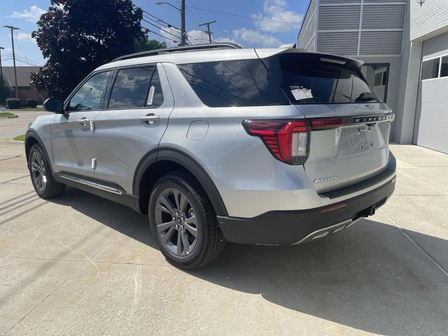 new 2025 Ford Explorer car, priced at $44,561