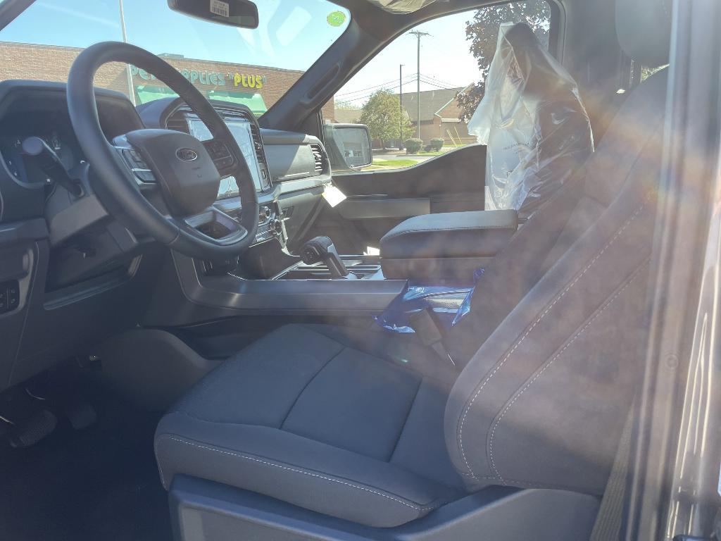 new 2025 Ford F-150 car, priced at $58,562