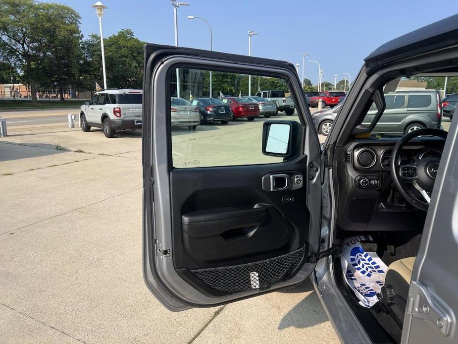 used 2020 Jeep Gladiator car, priced at $22,809