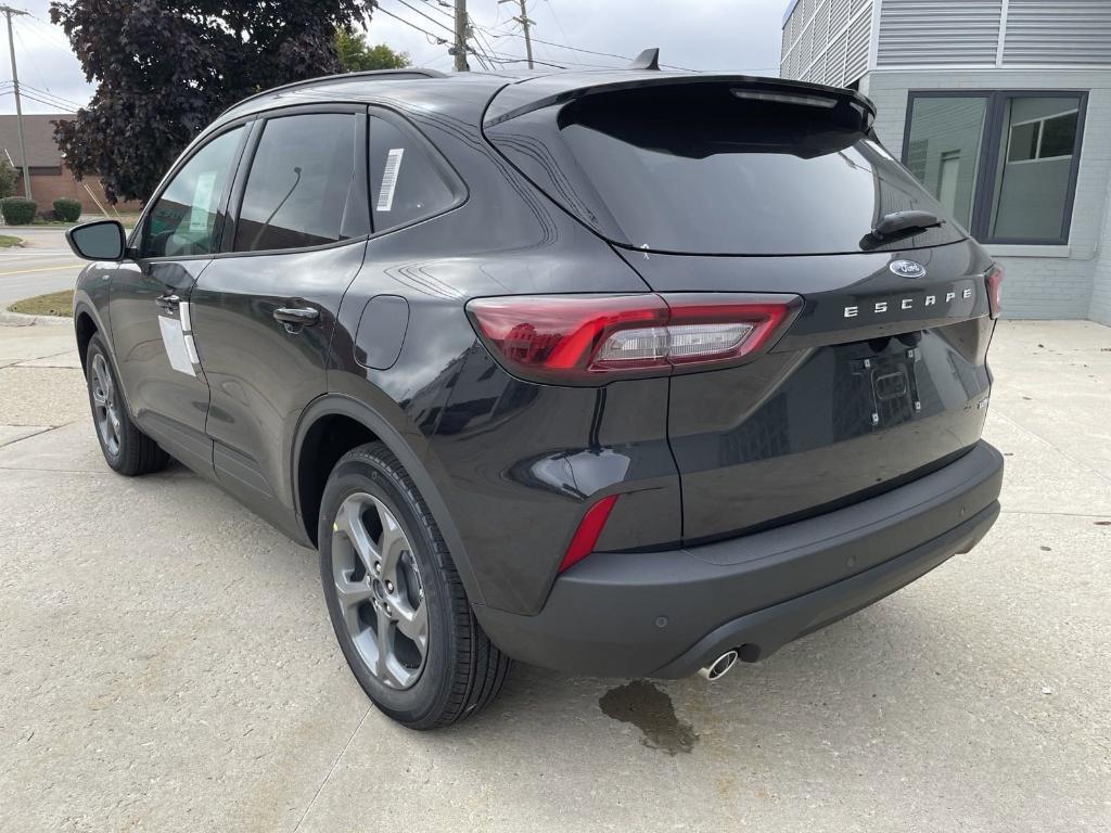 new 2025 Ford Escape car, priced at $32,827