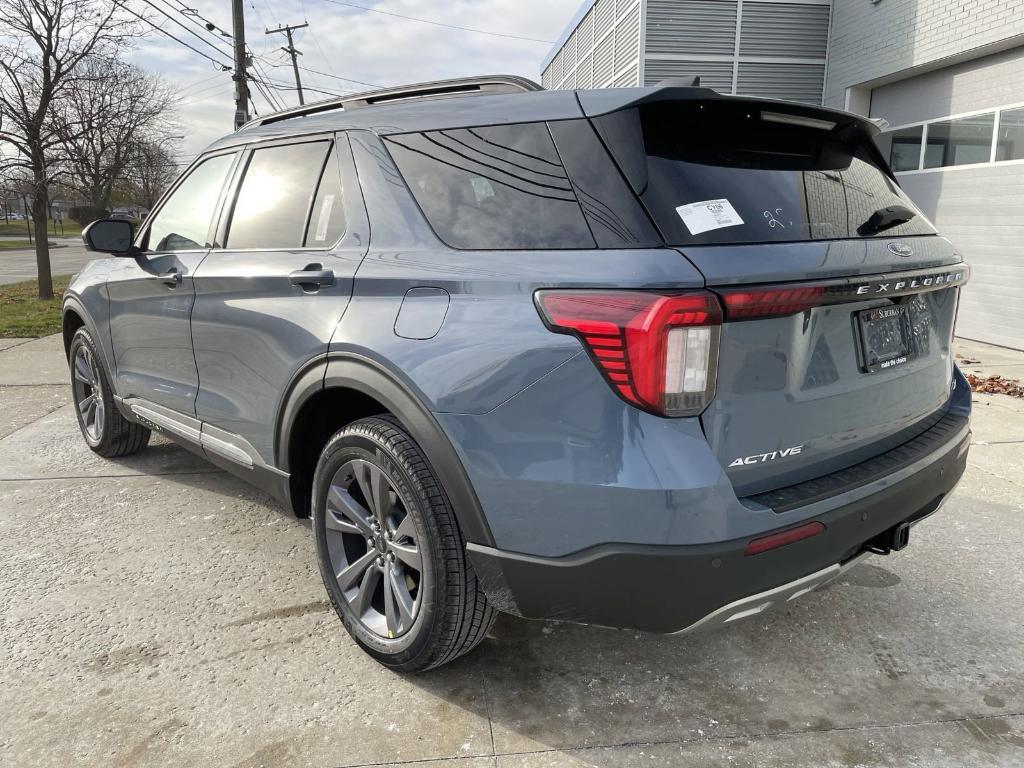 new 2025 Ford Explorer car, priced at $45,530