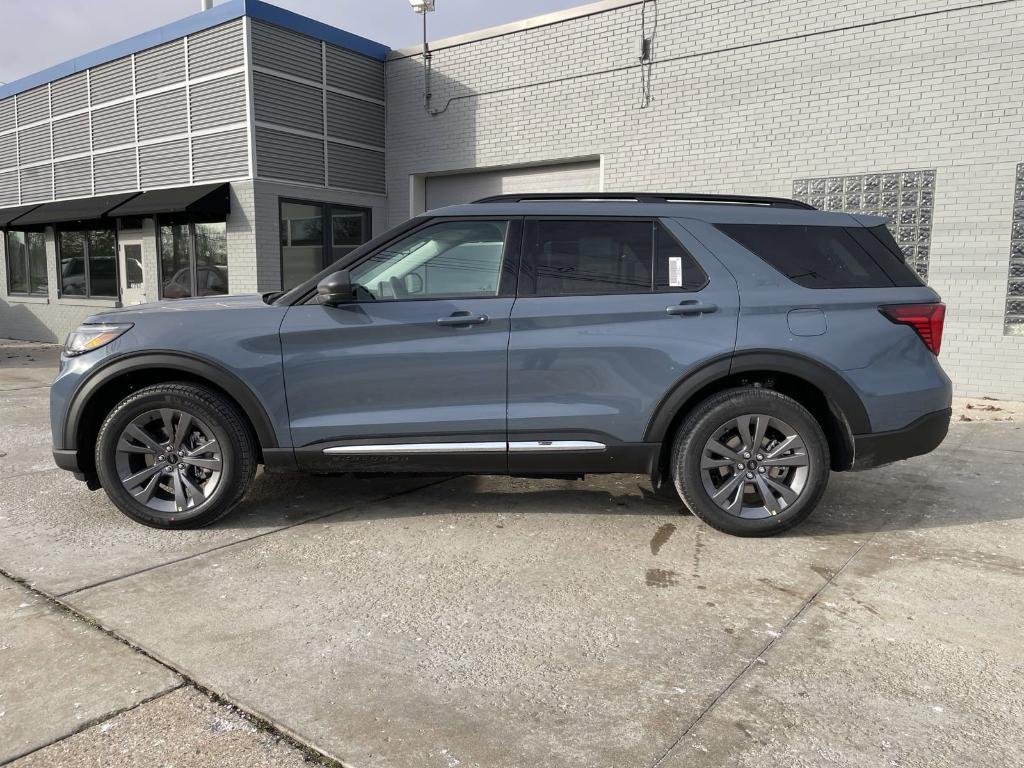 new 2025 Ford Explorer car, priced at $45,530