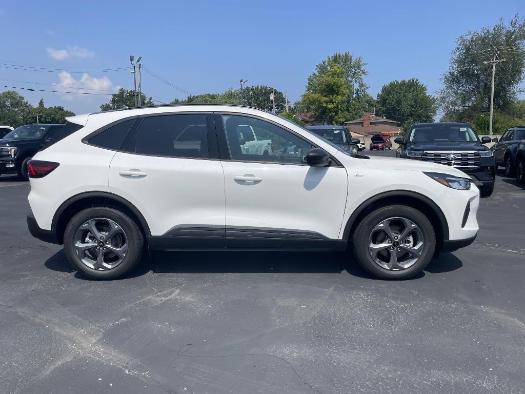 new 2025 Ford Escape car, priced at $35,489