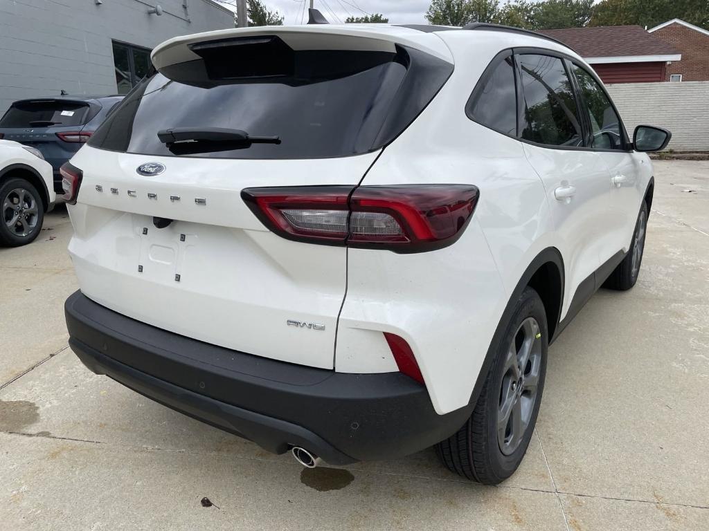 new 2025 Ford Escape car, priced at $33,599