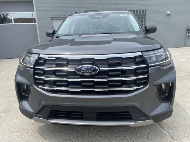 new 2025 Ford Explorer car, priced at $45,921