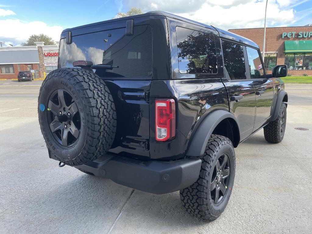 new 2025 Ford Bronco car, priced at $47,039