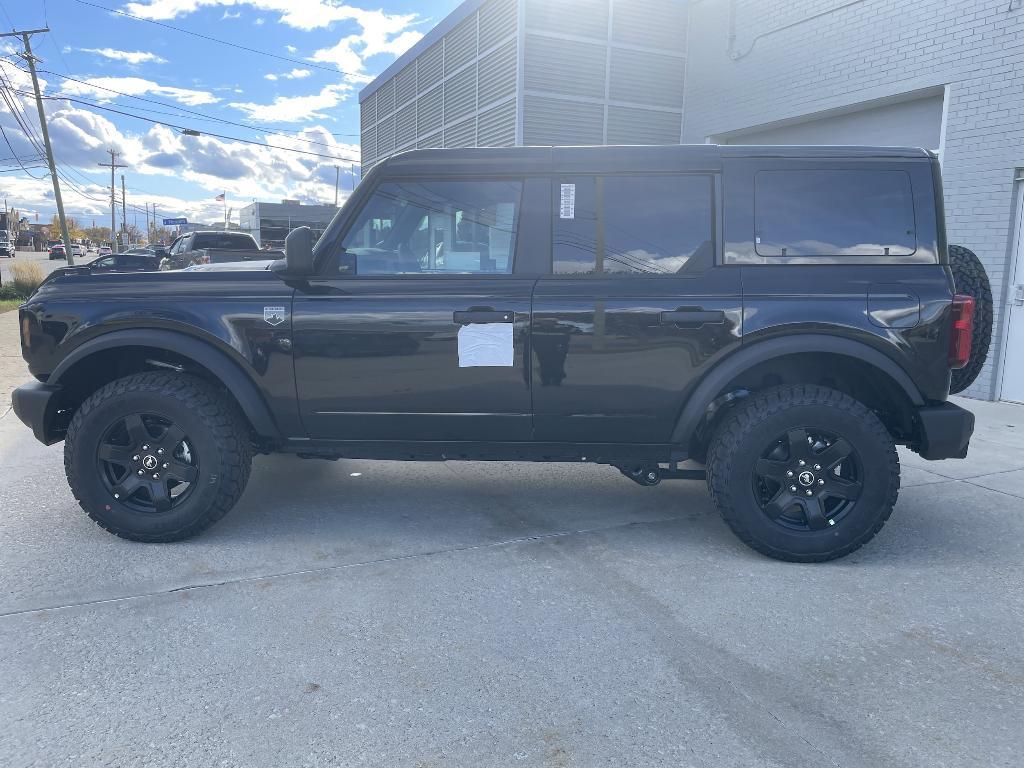new 2025 Ford Bronco car, priced at $47,039