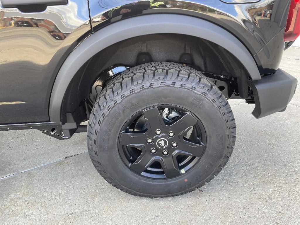 new 2025 Ford Bronco car, priced at $47,039