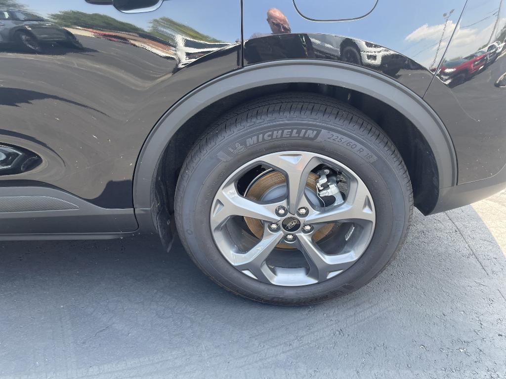 new 2025 Ford Escape car, priced at $32,936