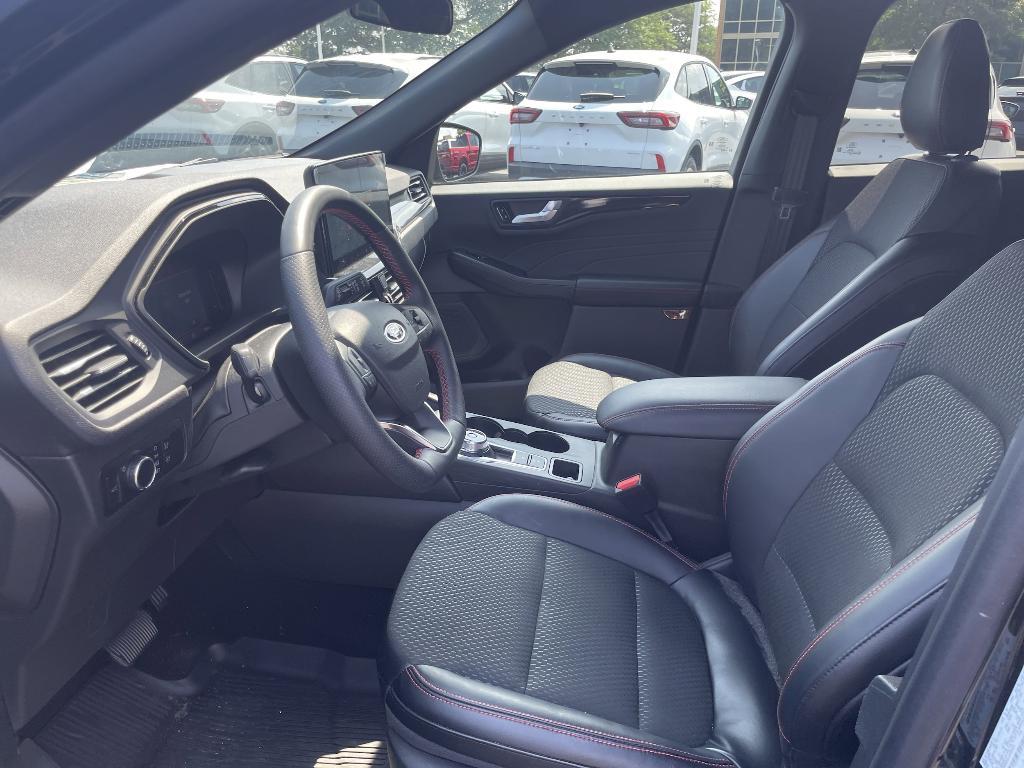 new 2025 Ford Escape car, priced at $32,936