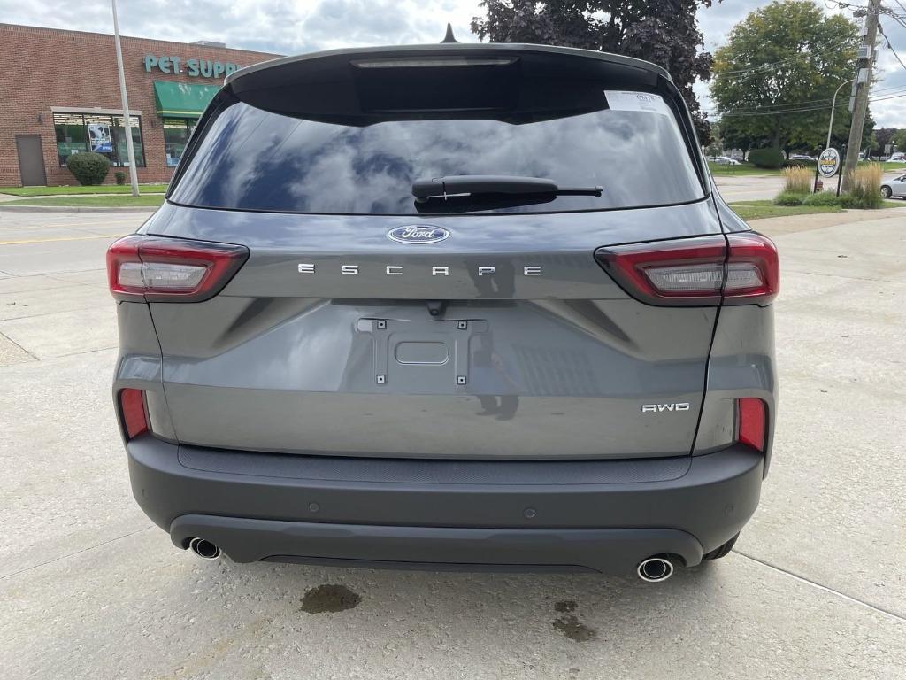 new 2025 Ford Escape car, priced at $32,827