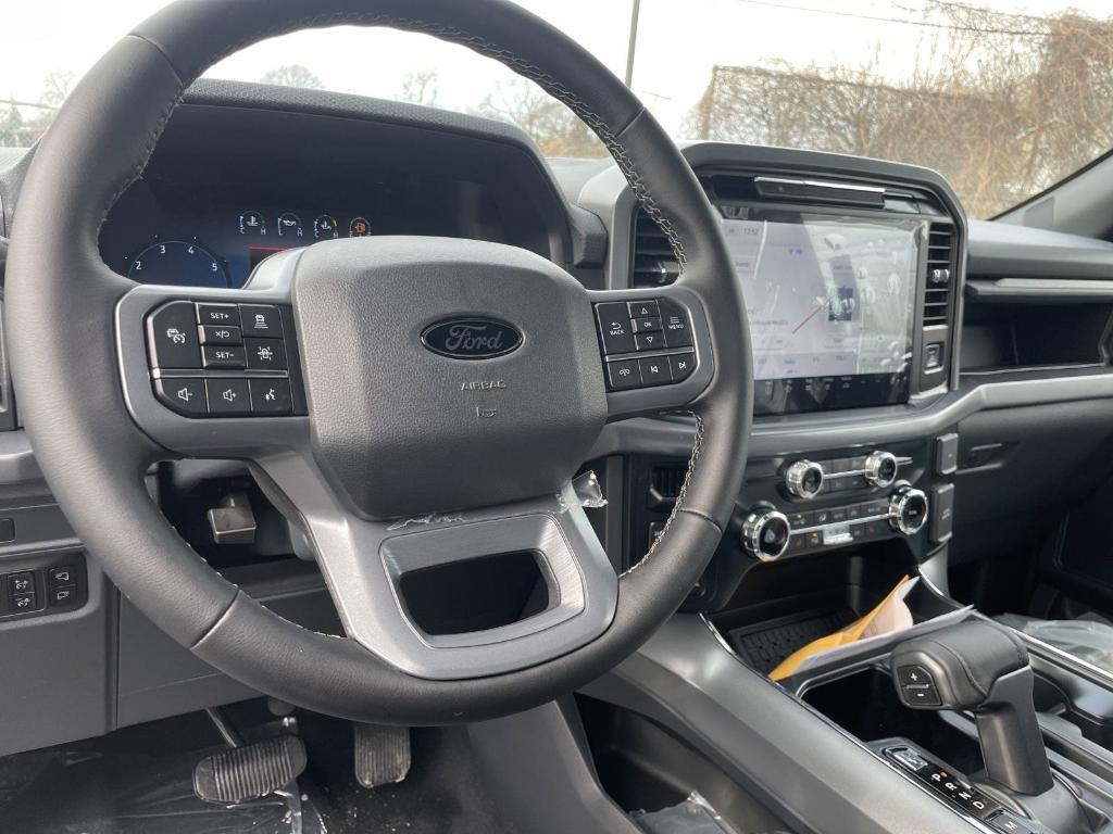 new 2025 Ford F-150 car, priced at $55,912