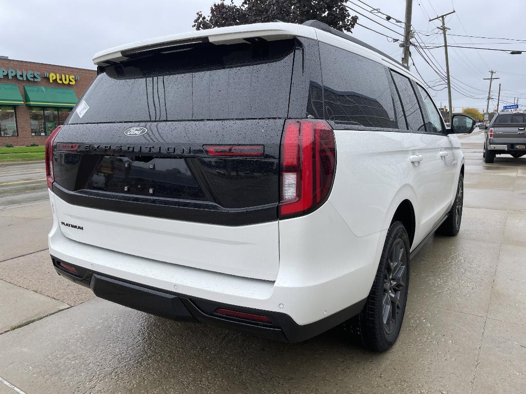 new 2025 Ford Expedition car, priced at $88,745