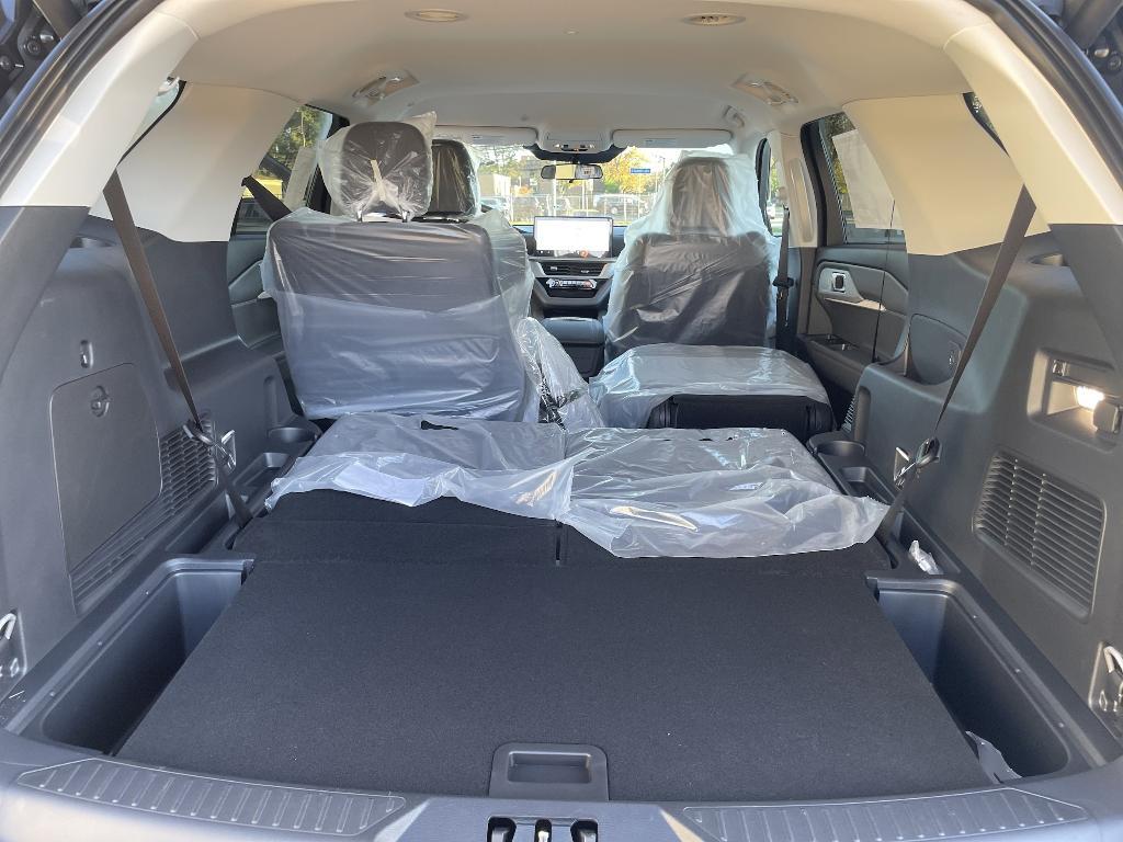new 2025 Ford Explorer car, priced at $41,484
