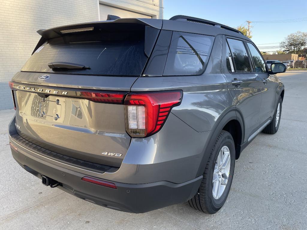 new 2025 Ford Explorer car, priced at $41,484