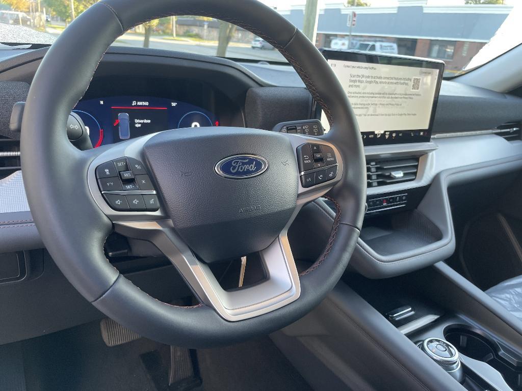 new 2025 Ford Explorer car, priced at $41,484