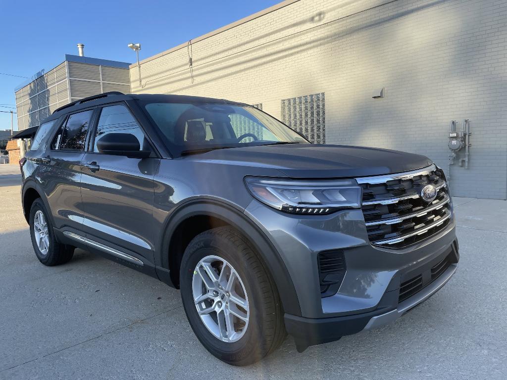 new 2025 Ford Explorer car, priced at $41,484