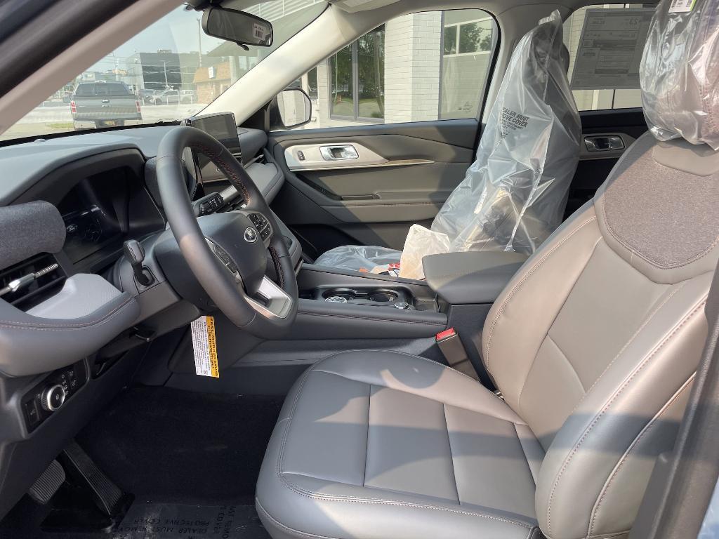new 2025 Ford Explorer car, priced at $45,873