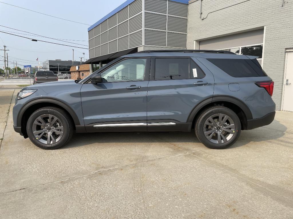 new 2025 Ford Explorer car, priced at $45,873