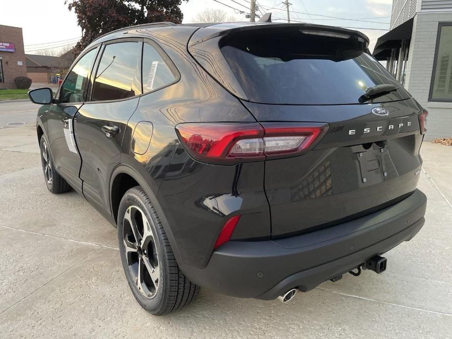 new 2025 Ford Escape car, priced at $33,947