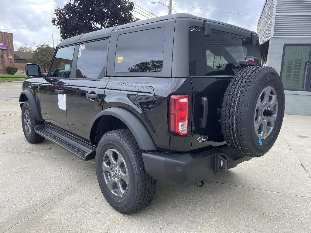 new 2025 Ford Bronco car, priced at $47,124