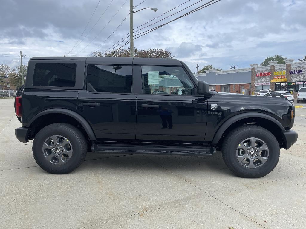 new 2025 Ford Bronco car, priced at $47,124