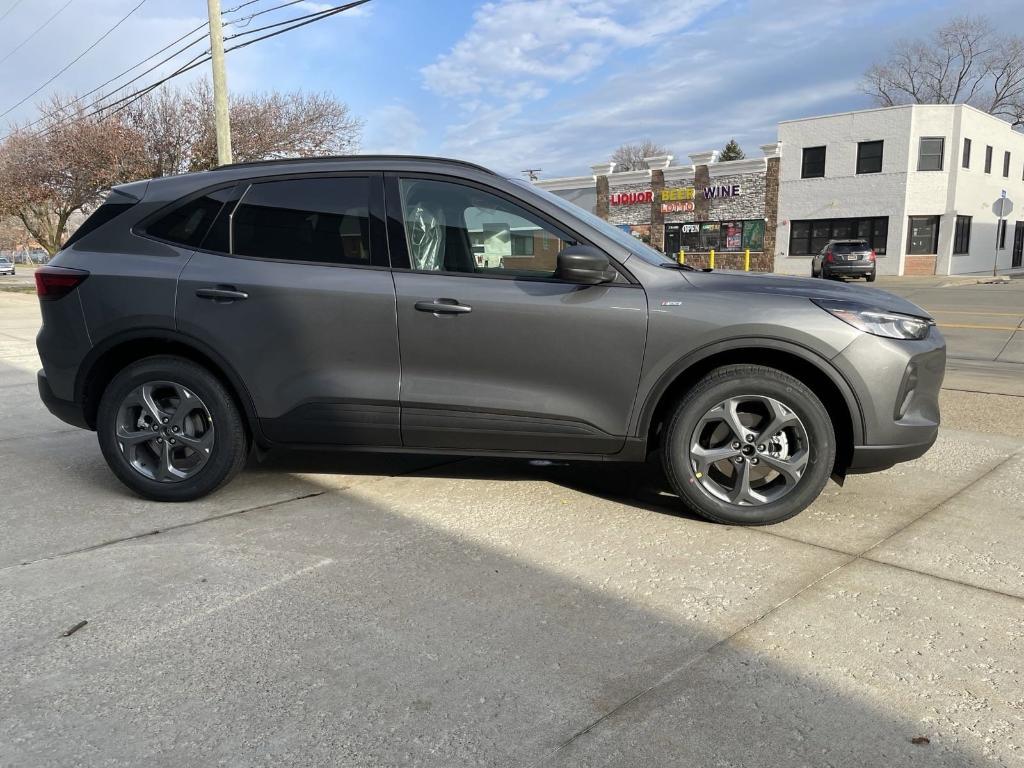 new 2025 Ford Escape car, priced at $32,939