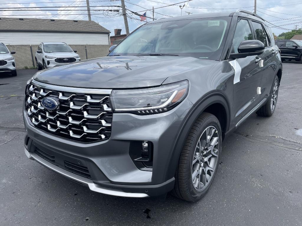 new 2025 Ford Explorer car, priced at $55,951