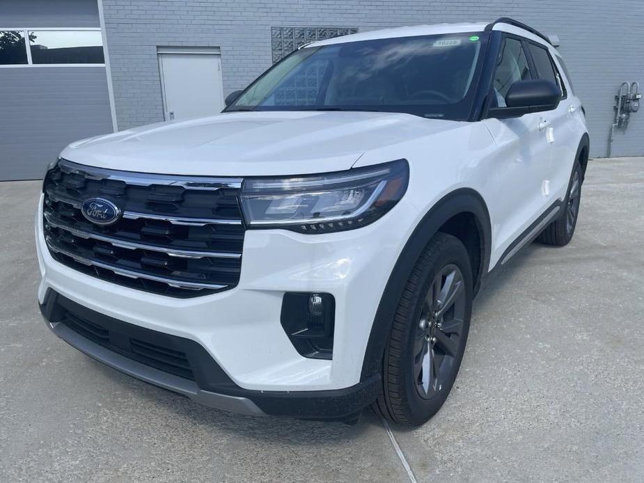 new 2025 Ford Explorer car, priced at $45,155