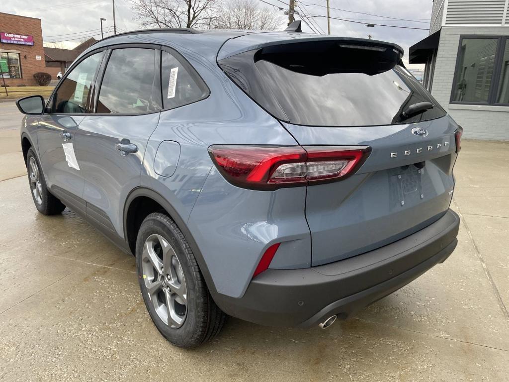 new 2025 Ford Escape car, priced at $34,596